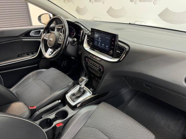 Kia Ceed III с пробегом 2021 года, цена 1 770 000 рублей, 109290 км, универсал, Автокод Объявления