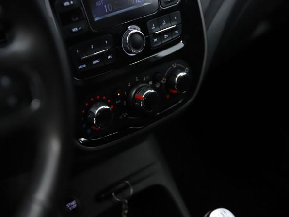 Renault Kaptur I с пробегом 2019 года, цена 1 630 000 рублей, 137567 км, внедорожник, Автокод Объявления