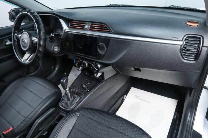Kia Rio IV Рестайлинг с пробегом 2021 года, цена 1 299 000 рублей, 124120 км, седан, Автокод Объявления