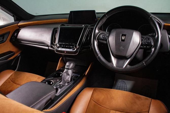 Toyota Crown XV (S220) с пробегом 2019 года, цена 3 299 000 рублей, 157000 км, седан, Автокод Объявления