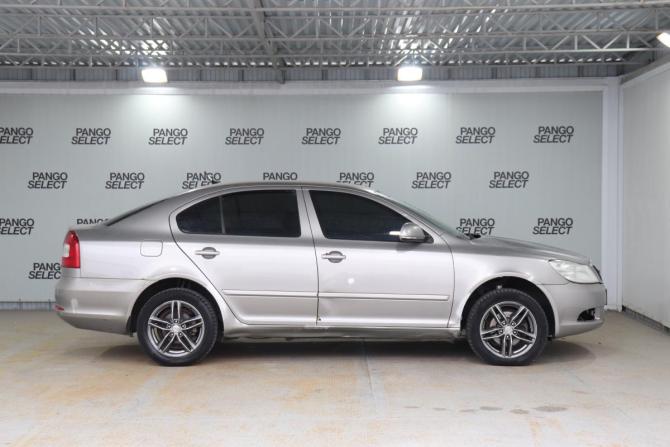 Skoda Octavia II (A5) Рестайлинг с пробегом 2011 года, цена 500 000 рублей, 279329 км, лифтбек, Автокод Объявления