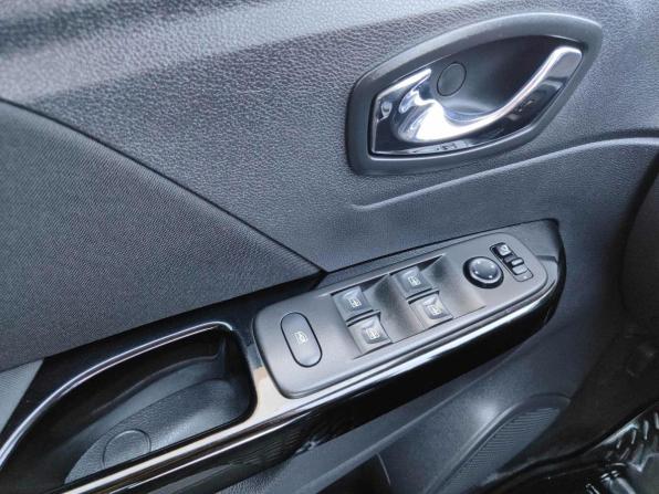 Renault Kaptur I с пробегом 2019 года, цена 1 239 000 рублей, 140066 км, внедорожник, Автокод Объявления