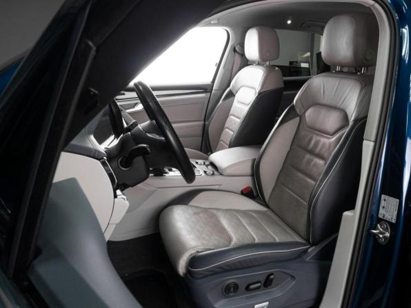 Volkswagen Touareg III с пробегом 2019 года, цена 5 999 000 рублей, 105216 км, внедорожник, Автокод Объявления