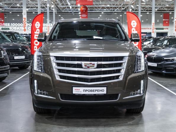 Cadillac Escalade IV с пробегом 2015 года, цена 3 850 000 рублей, 247390 км, внедорожник, Автокод Объявления