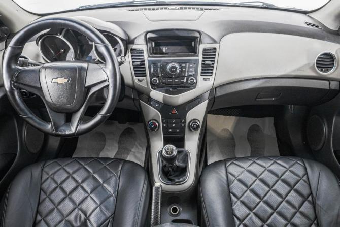 Chevrolet Cruze I с пробегом 2011 года, цена 549 000 рублей, 304000 км, седан, Автокод Объявления