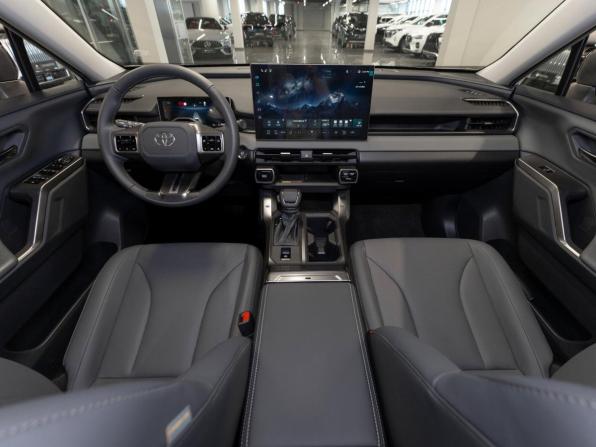 Toyota RAV4 VI (XA60) с пробегом 2026 года, цена 4 140 000 рублей, 37 км, внедорожник, Автокод Объявления