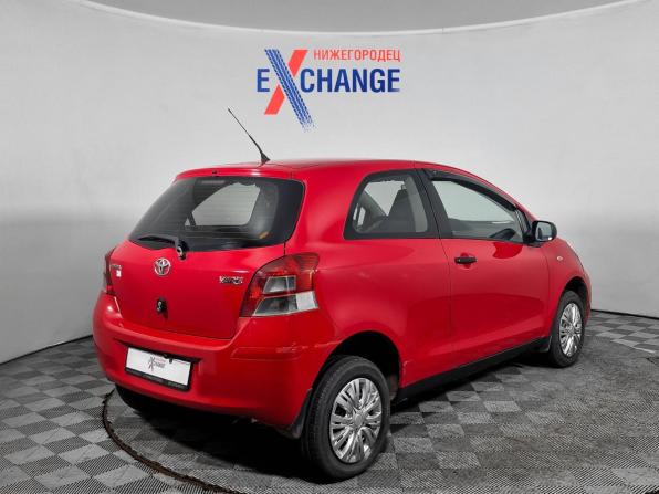 Toyota Yaris II Рестайлинг с пробегом 2010 года, цена 549 000 рублей, 136909 км, хэтчбек, Автокод Объявления