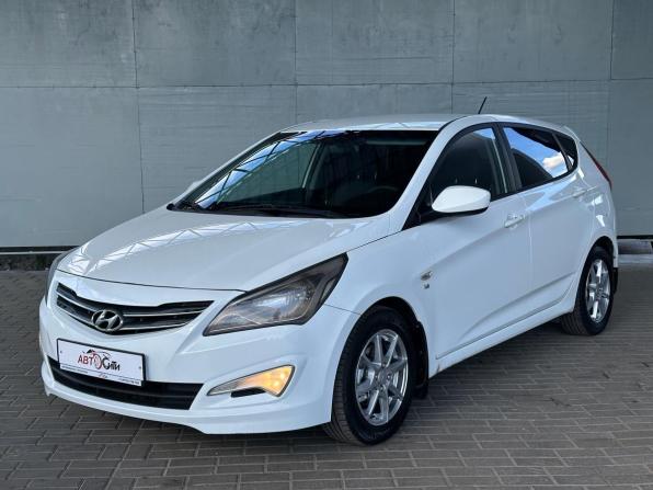 Hyundai Solaris I Рестайлинг с пробегом 2015 года, цена 970 000 рублей, 150768 км, хэтчбек, Автокод Объявления