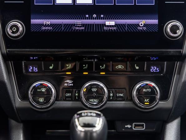 Skoda Octavia III (A7) Рестайлинг с пробегом 2019 года, цена 1 978 000 рублей, 82655 км, лифтбек, Автокод Объявления
