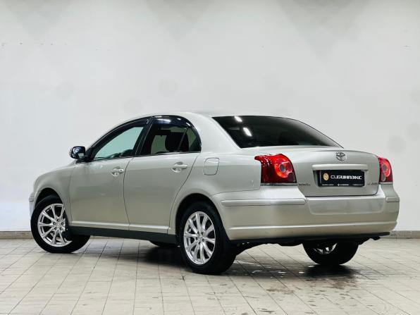 Toyota Avensis II Рестайлинг с пробегом 2006 года, цена 735 000 рублей, 329000 км, седан, Автокод Объявления