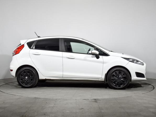 Ford Fiesta Mk6 Рестайлинг с пробегом 2017 года, цена 785 000 рублей, 92959 км, хэтчбек, Автокод Объявления