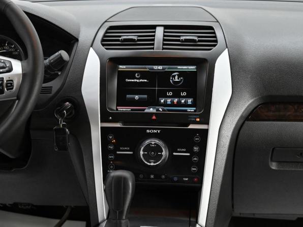 Ford Explorer V с пробегом 2014 года, цена 1 225 000 рублей, 126380 км, внедорожник, Автокод Объявления