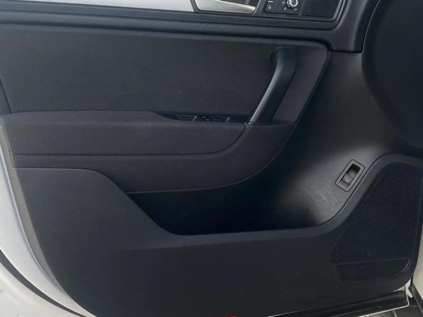 Volkswagen Touareg II с пробегом 2014 года, цена 1 950 000 рублей, 157437 км, внедорожник, Автокод Объявления