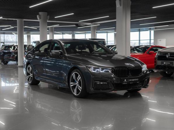 BMW 7 серии VI (G11/G12) с пробегом 2018 года, цена 3 700 000 рублей, 174550 км, седан, Автокод Объявления