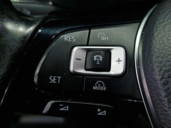 Volkswagen Tiguan II с пробегом 2018 года, цена 3 050 000 рублей, 94645 км, внедорожник, Автокод Объявления