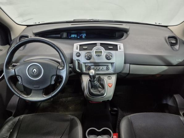 Renault Scenic II Рестайлинг с пробегом 2009 года, цена 440 000 рублей, 334000 км, компактвэн, Автокод Объявления