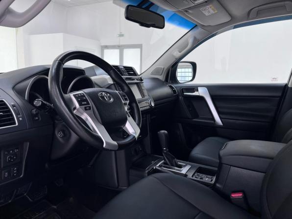 Toyota Land Cruiser Prado 150 Series Рестайлинг 1 с пробегом 2016 года, цена 3 940 000 рублей, 189161 км, внедорожник, Автокод Объявления