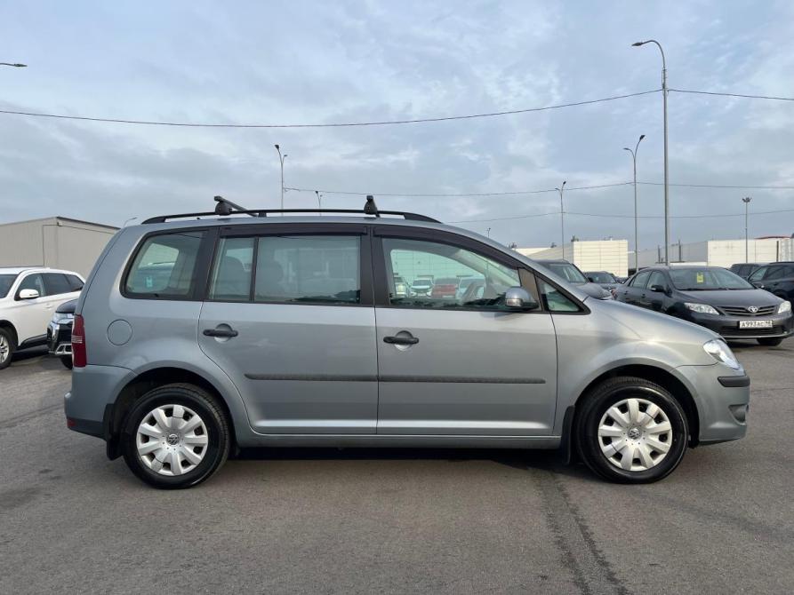 Volkswagen Touran I Рестайлинг Санкт-Петербург  - изображение 3