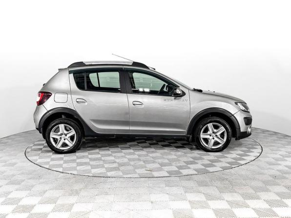 Renault Sandero II с пробегом 2015 года, цена 816 000 рублей, 109922 км, хэтчбек, Автокод Объявления