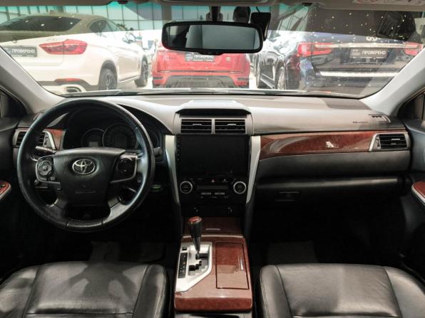 Toyota Camry VII (XV50) с пробегом 2013 года, цена 1 350 000 рублей, 256000 км, седан, Автокод Объявления