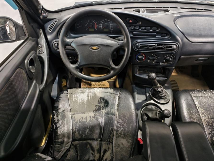 Chevrolet Niva I Курск  - изображение 9