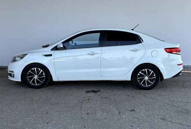 Kia Rio III Рестайлинг с пробегом 2015 года, цена 998 000 рублей, 142928 км, седан, Автокод Объявления