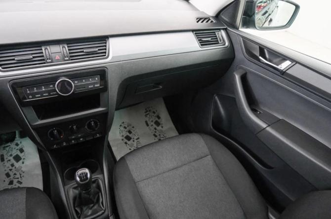 Skoda Rapid I Рестайлинг с пробегом 2018 года, цена 1 099 000 рублей, 35900 км, лифтбек, Автокод Объявления