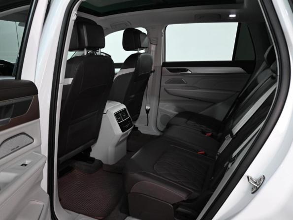 Volkswagen Tavendor I с пробегом 2023 года, цена 4 339 000 рублей, 91393 км, внедорожник, Автокод Объявления