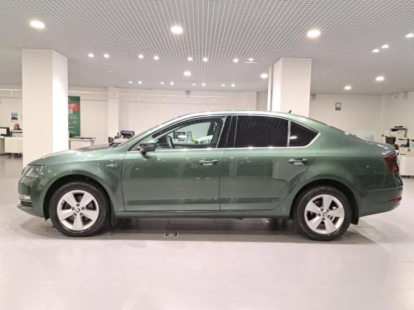 Skoda Octavia III (A7) Рестайлинг с пробегом 2020 года, цена 1 785 000 рублей, 121332 км, лифтбек, Автокод Объявления
