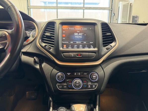 Jeep Cherokee V (KL) с пробегом 2014 года, цена 1 430 000 рублей, 134102 км, внедорожник, Автокод Объявления