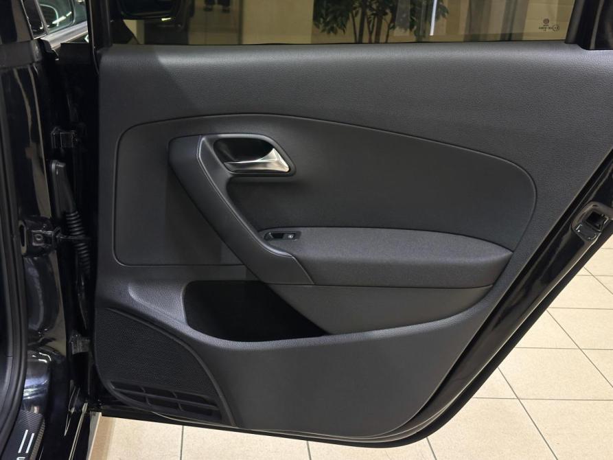 Volkswagen Polo V Рестайлинг Волгоград  - изображение 17