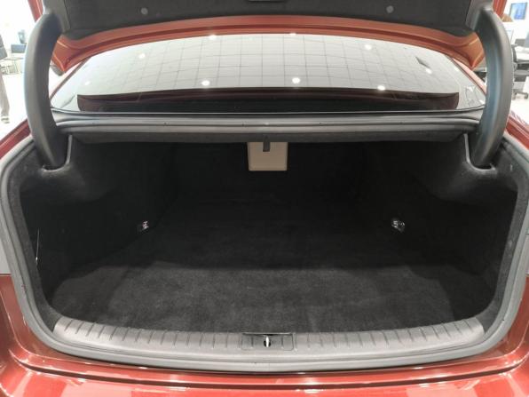 Hyundai Genesis II с пробегом 2016 года, цена 1 950 000 рублей, 163178 км, седан, Автокод Объявления