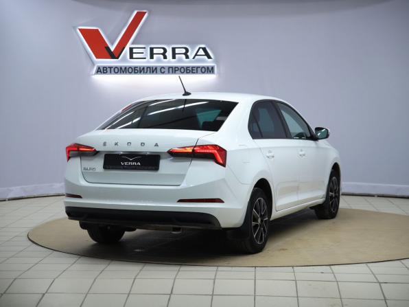 Skoda Rapid II с пробегом 2021 года, цена 1 550 000 рублей, 76136 км, лифтбек, Автокод Объявления