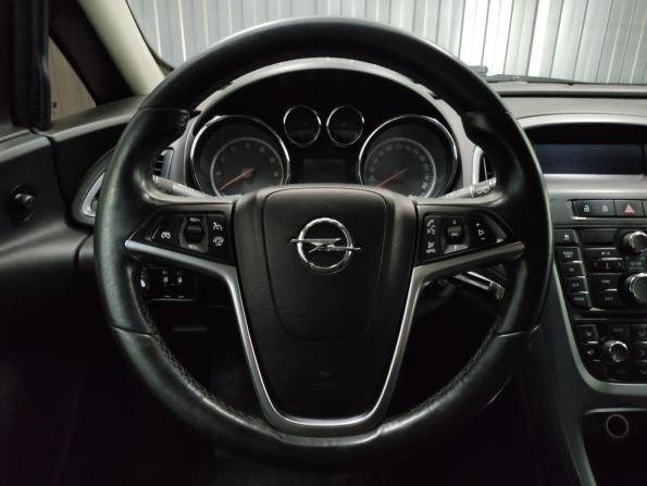 Opel Astra J Рестайлинг с пробегом 2012 года, цена 585 000 рублей, 259767 км, хэтчбек, Автокод Объявления