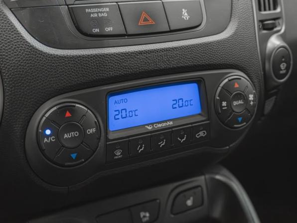 Hyundai ix35 I Рестайлинг с пробегом 2014 года, цена 1 240 000 рублей, 197793 км, внедорожник, Автокод Объявления