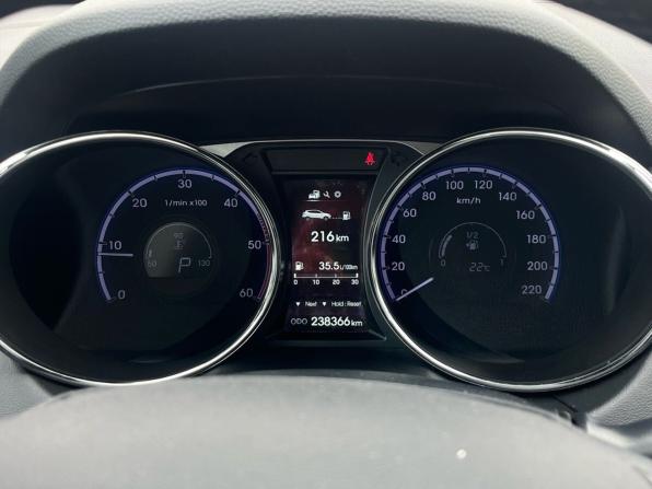 Hyundai ix35 I Рестайлинг с пробегом 2014 года, цена 1 230 000 рублей, 231000 км, внедорожник, Автокод Объявления