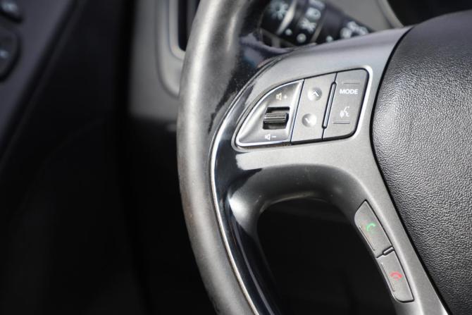Hyundai ix35 I Рестайлинг с пробегом 2015 года, цена 1 699 000 рублей, 213000 км, внедорожник, Автокод Объявления