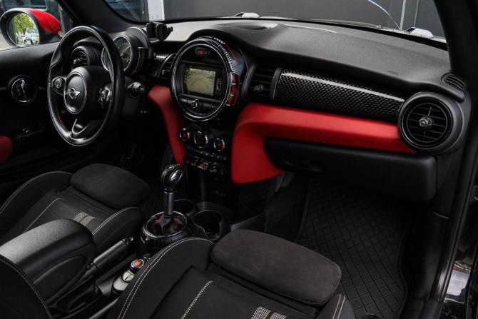 Mini Hatch III (F55/F56) с пробегом 2016 года, цена 2 399 000 рублей, 57120 км, хэтчбек, Автокод Объявления