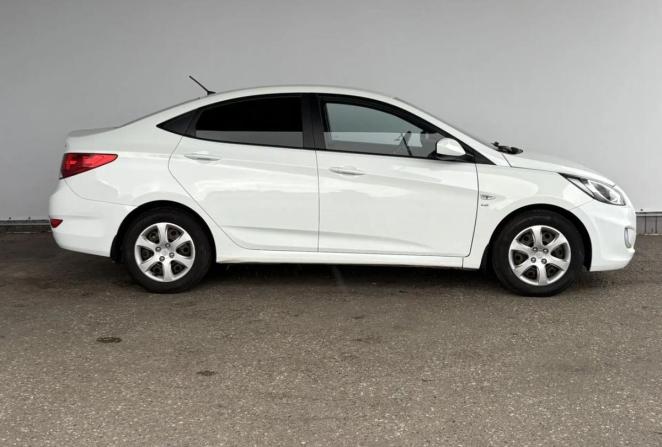 Hyundai Solaris I с пробегом 2013 года, цена 785 000 рублей, 188490 км, седан, Автокод Объявления