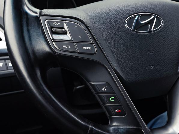 Hyundai Santa Fe III Рестайлинг с пробегом 2015 года, цена 1 979 000 рублей, 198829 км, внедорожник, Автокод Объявления