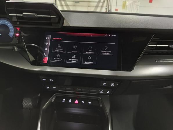 Audi A3 IV (8Y) с пробегом 2021 года, цена 2 599 000 рублей, 49801 км, седан, Автокод Объявления