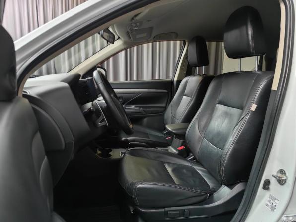 Mitsubishi Outlander III с пробегом 2014 года, цена 1 222 000 рублей, 237803 км, внедорожник, Автокод Объявления