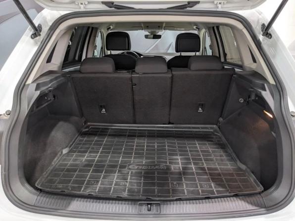 Volkswagen Tiguan II Рестайлинг с пробегом 2021 года, цена 2 549 000 рублей, 126040 км, внедорожник, Автокод Объявления