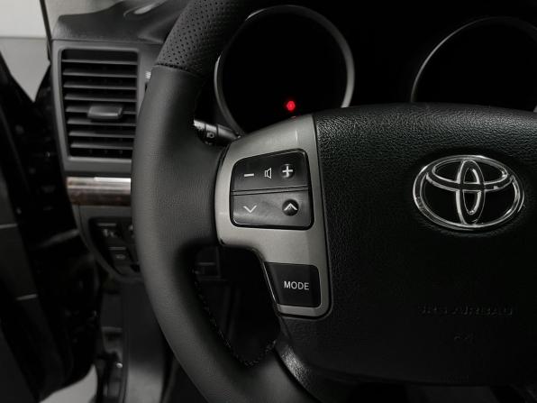 Toyota Land Cruiser 200 Series с пробегом 2011 года, цена 3 145 000 рублей, 177041 км, внедорожник, Автокод Объявления