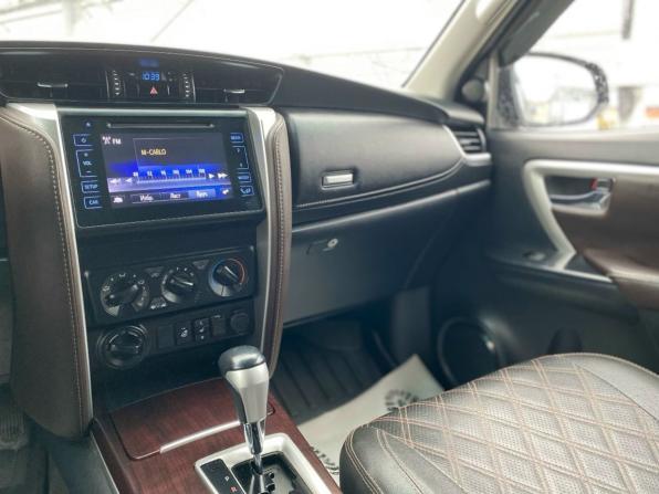 Toyota Fortuner II с пробегом 2019 года, цена 3 390 000 рублей, 114069 км, внедорожник, Автокод Объявления