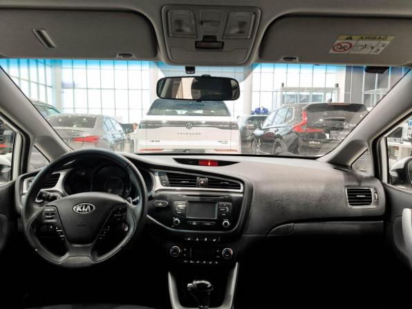 Kia Ceed II Рестайлинг с пробегом 2018 года, цена 1 350 000 рублей, 85876 км, универсал, Автокод Объявления