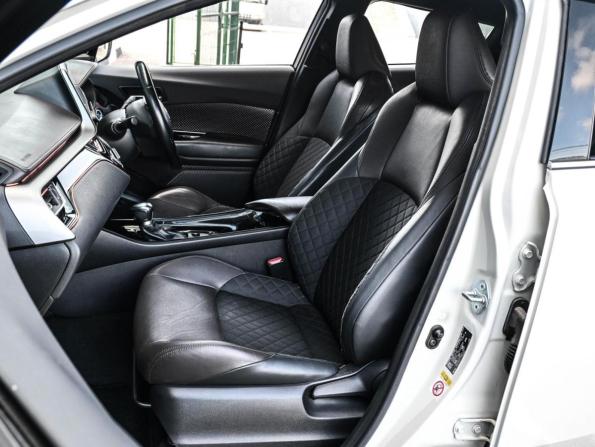 Toyota C-HR I с пробегом 2017 года, цена 1 590 000 рублей, 192900 км, внедорожник, Автокод Объявления