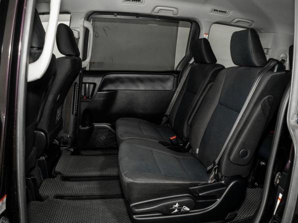 Toyota Noah III (R80) с пробегом 2015 года, цена 1 700 000 рублей, 207169 км, минивэн, Автокод Объявления