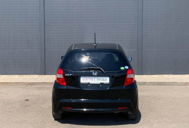 Honda Fit III с пробегом 2013 года, цена 795 000 рублей, 92814 км, хэтчбек, Автокод Объявления