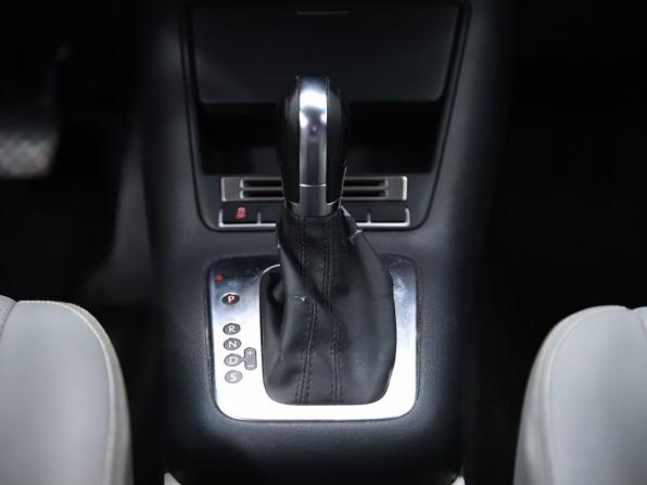 Volkswagen Tiguan I Рестайлинг с пробегом 2011 года, цена 900 000 рублей, 272000 км, внедорожник, Автокод Объявления